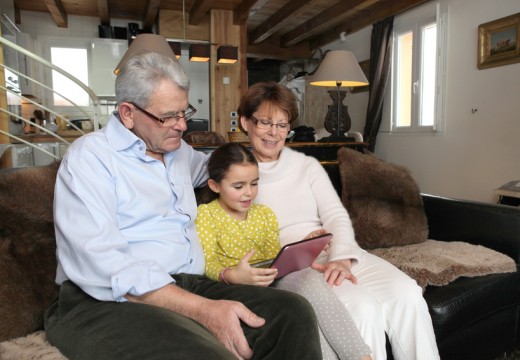 Grands-parents : comment rester connectés ?